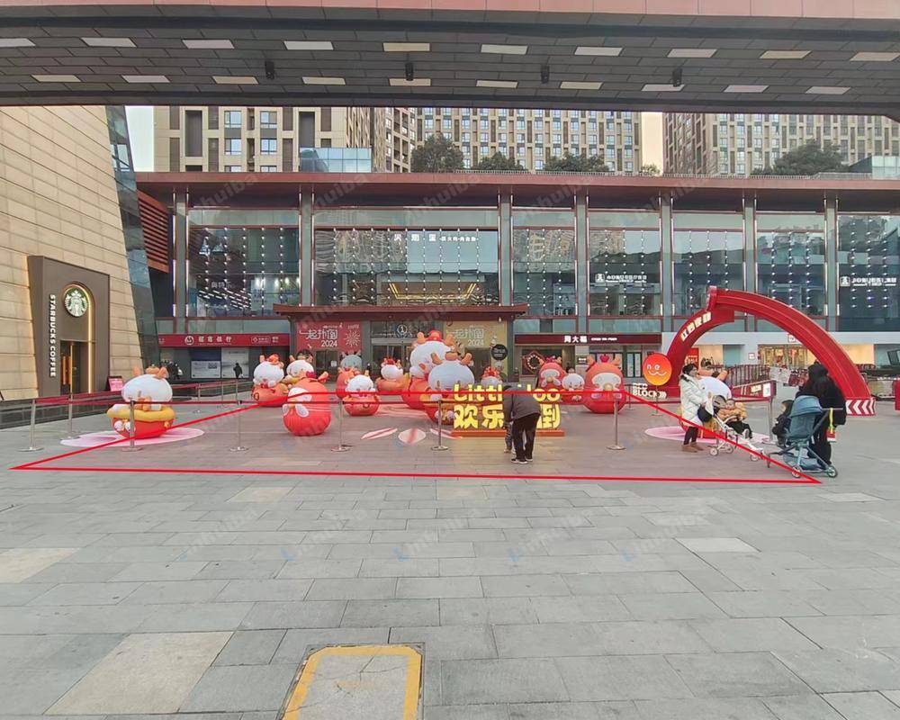 西安龙湖大兴星悦荟 - 一层外广场