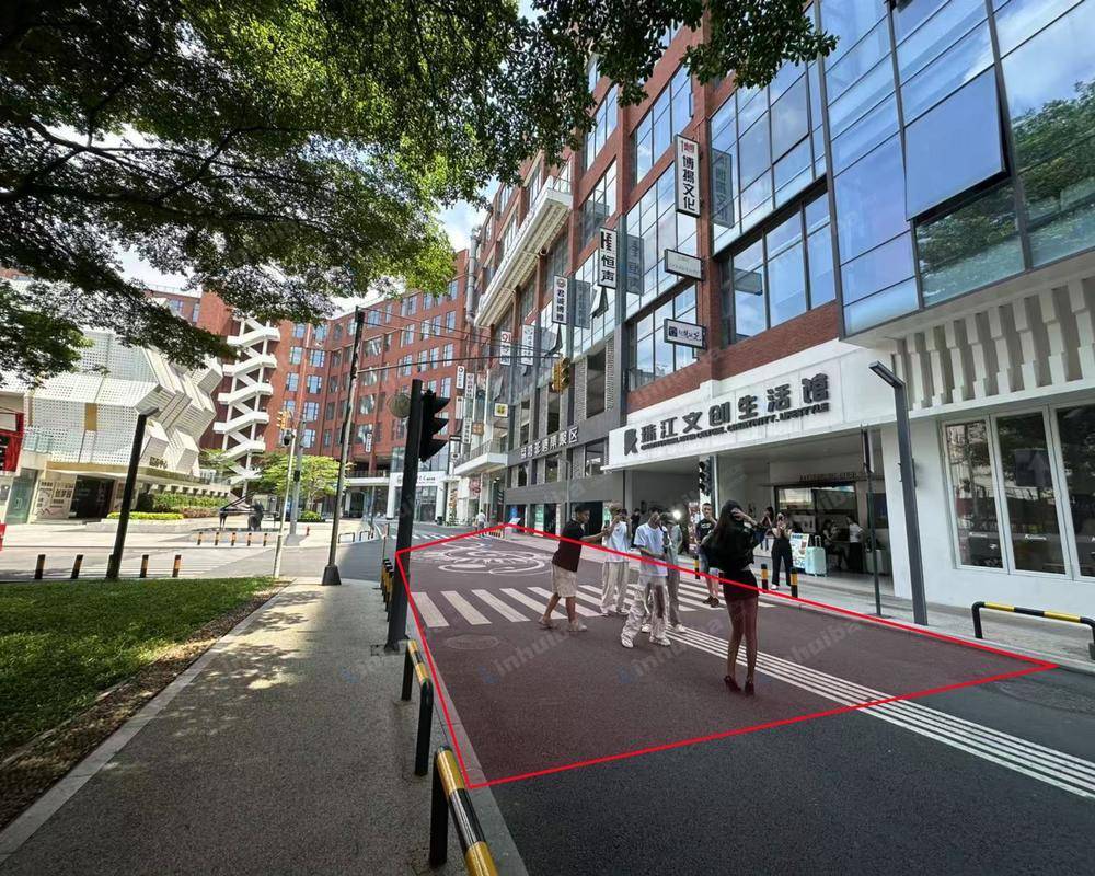 广州珠江钢琴创梦园 - 一楼街区