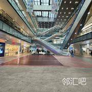 一楼天光中庭