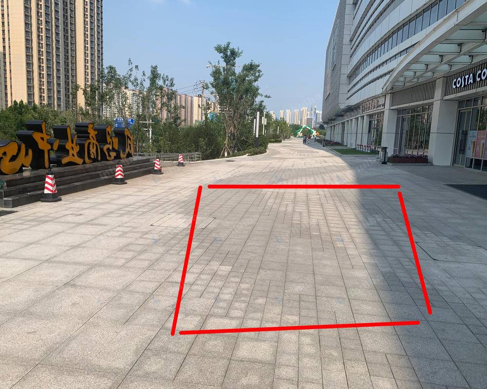 济南凤鸣广场 - 1号门外广场