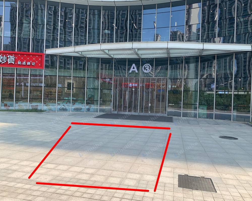 济南凤鸣广场 - 3号门外广场